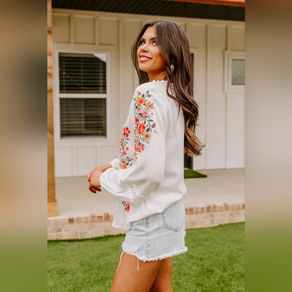 NEW! Impressions Dune Dreaming Embroidered Top In White, Size Medium - Picture 4 of 8